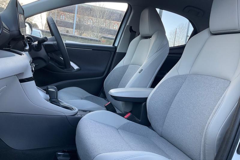 Used Toyota Yaris for sale - 77218180: Photo 19