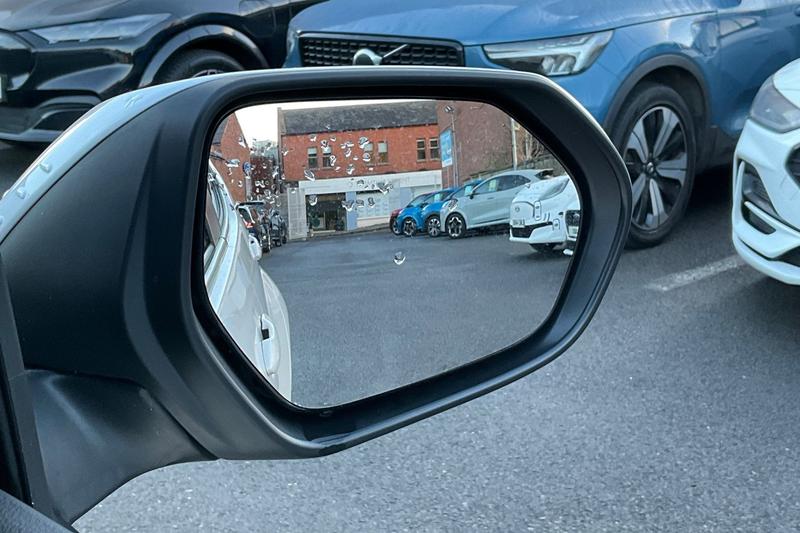 Used Toyota Yaris for sale - 77218180: Photo 35