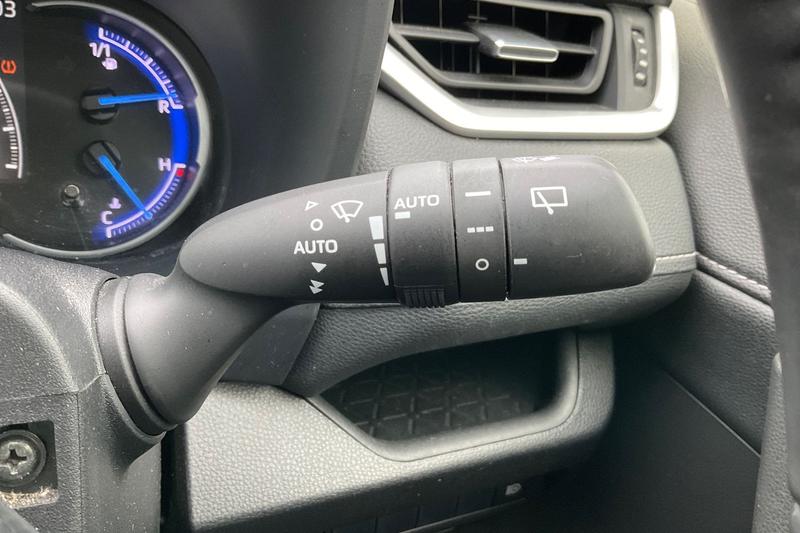 Used Toyota RAV4 2020 for sale - 76296784: Photo 15