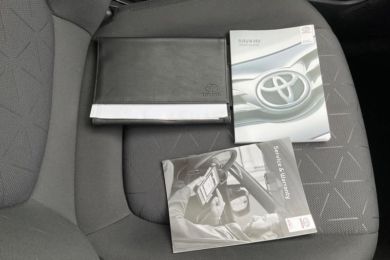 Used Toyota RAV4 2020 for sale - 76296784: Photo 22