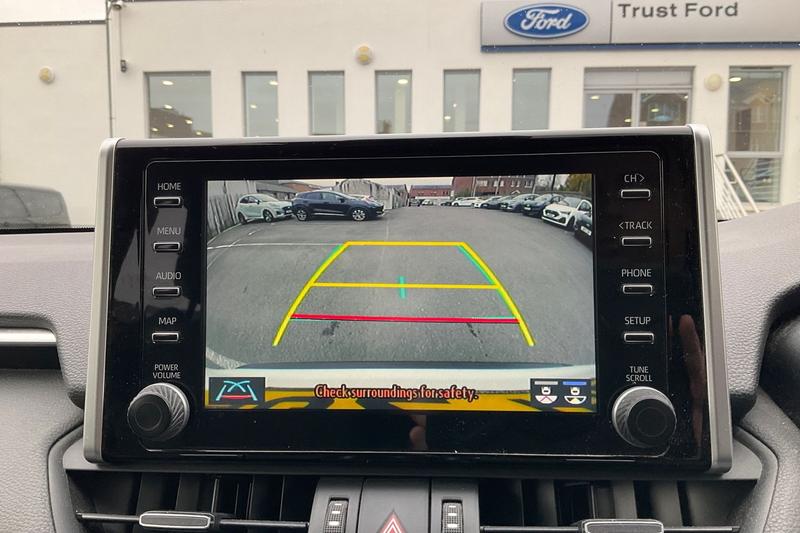 Used Toyota RAV4 2020 for sale - 76296784: Photo 24