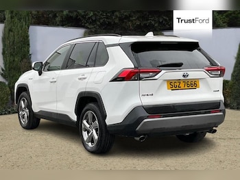 Used Toyota RAV4 2020 for sale - 76296784: Photo 2