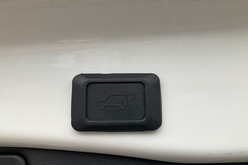 Used Toyota RAV4 2020 for sale - 76296784: Photo 33