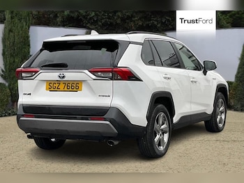 Used Toyota RAV4 2020 for sale - 76296784: Photo 4