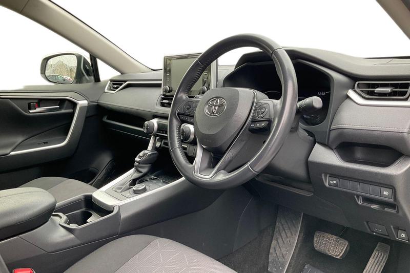 Used Toyota RAV4 2020 for sale - 76296784: Photo 9