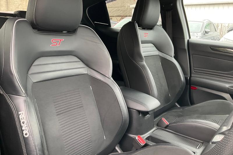 Used Ford Focus 2020 for sale - 76819197: Photo 37