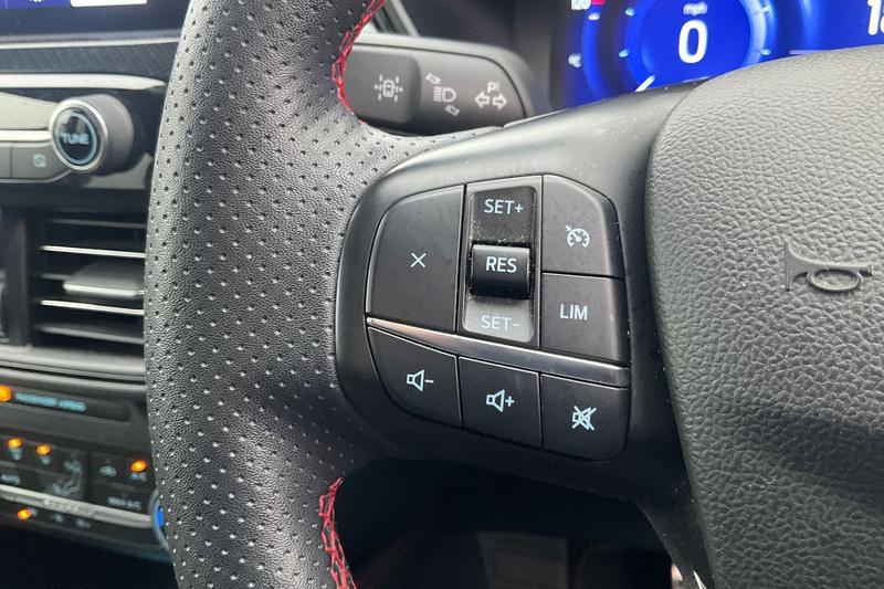 Used Ford Kuga 2022 for sale - 76971957: Photo 31