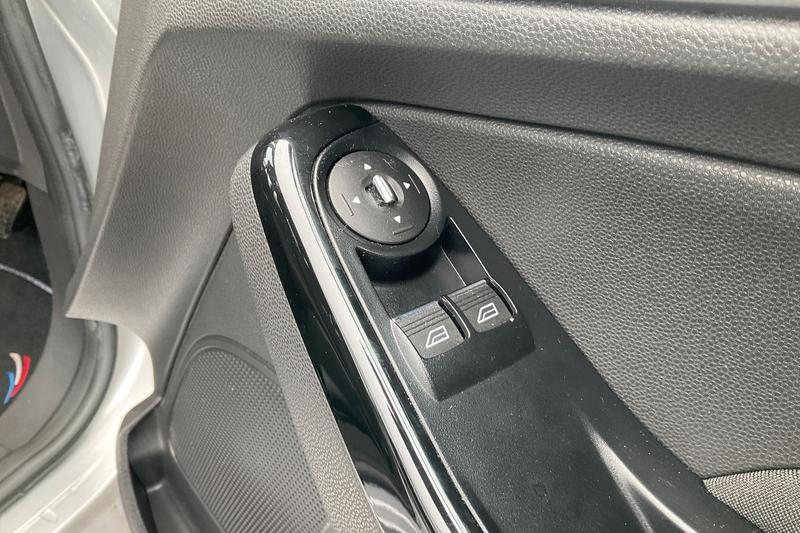 Used Ford Fiesta 2013 for sale - 76452921: Photo 16