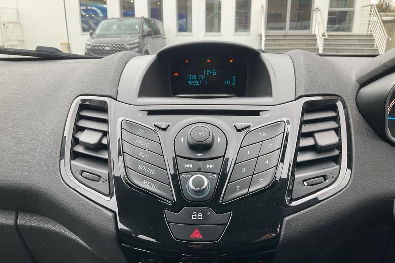 Used Ford Fiesta 2013 for sale - 76452921: Photo 23