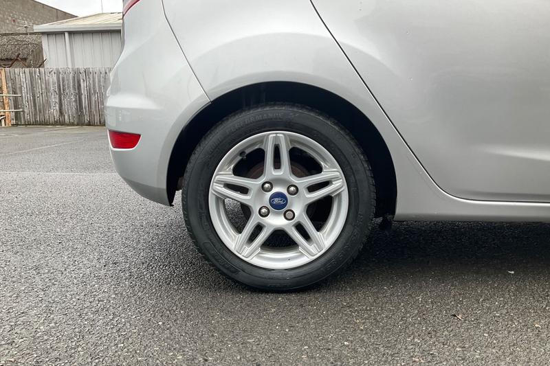 Used Ford Fiesta 2013 for sale - 76452921: Photo 8