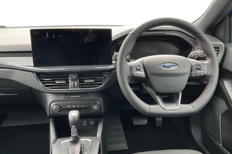 Used Ford Focus 2023 for sale - 78015367: Photo 11