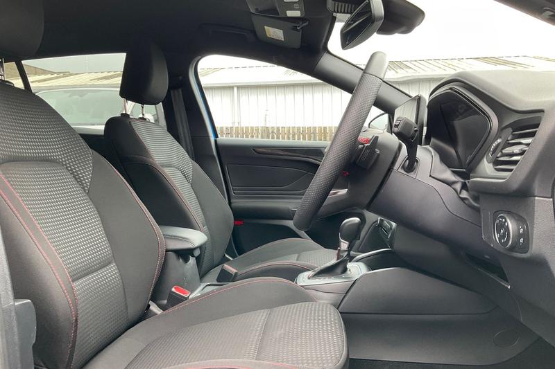 Used Ford Focus 2023 for sale - 78015367: Photo 17