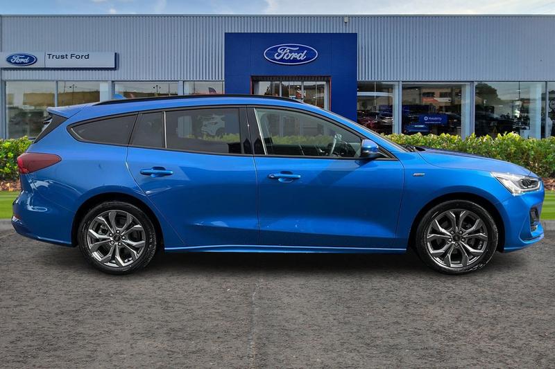 Used Ford Focus 2023 for sale - 78015367: Photo 3