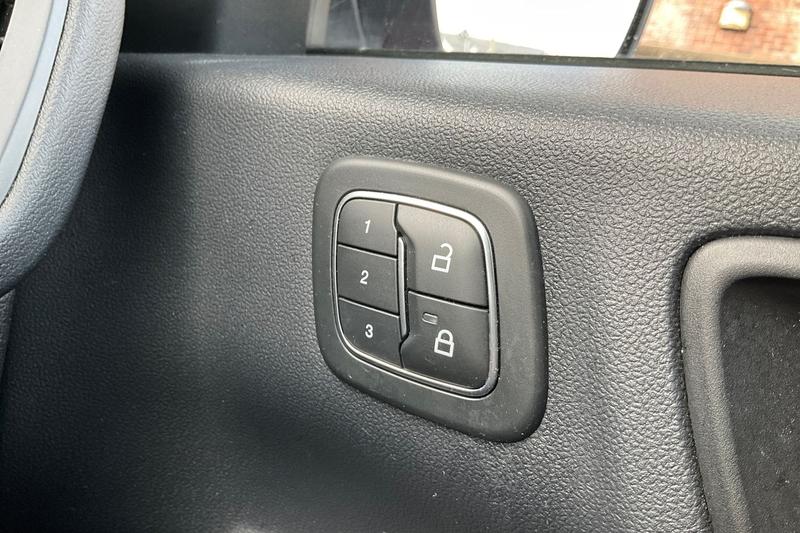 Vehicle 33