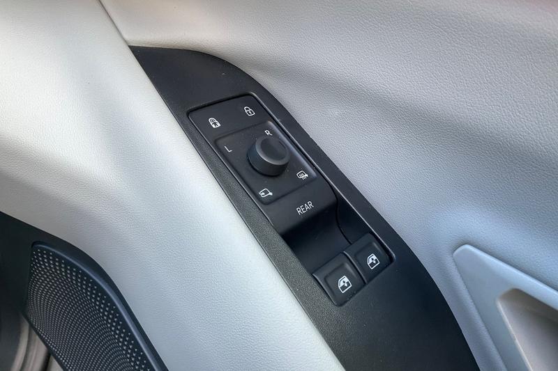 Used Ford Explorer 2025 for sale - 76534398: Photo 16