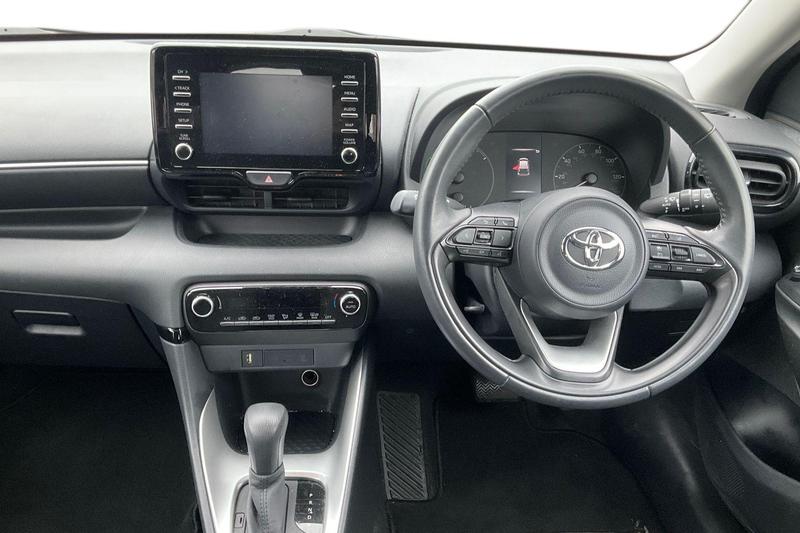 Used Toyota Yaris 2021 for sale - 77435523: Photo 11