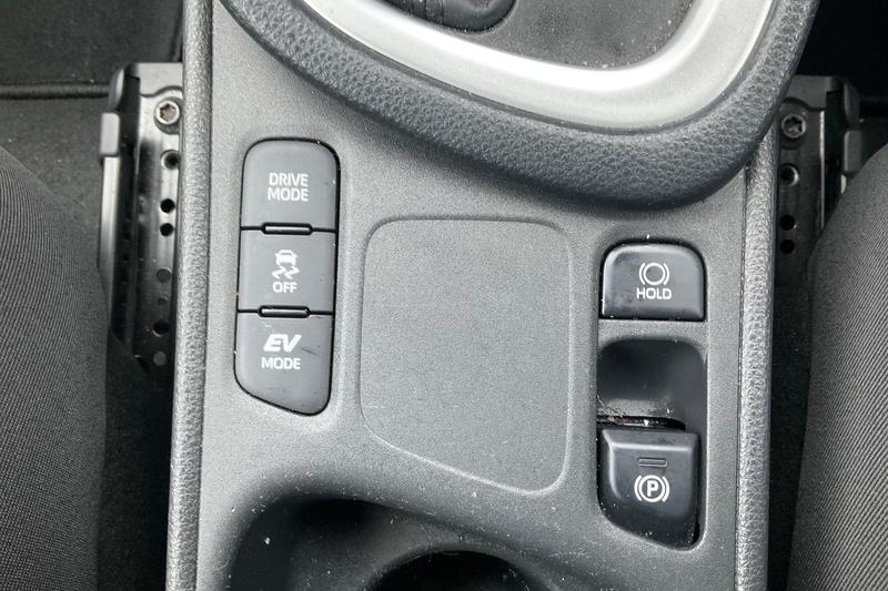 Used Toyota Yaris 2021 for sale - 77435523: Photo 29