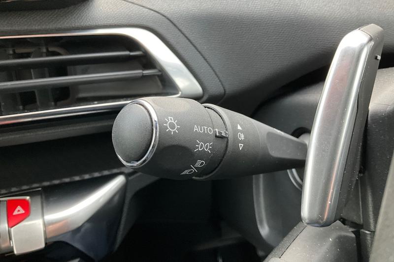 Used Peugeot 5008 2023 for sale - 76949144: Photo 14