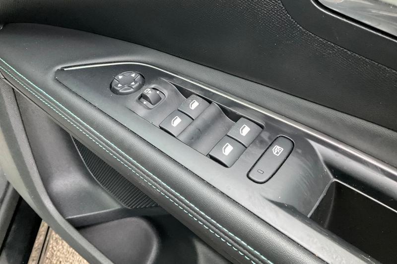 Used Peugeot 5008 2023 for sale - 76949144: Photo 16