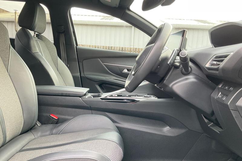 Used Peugeot 5008 2023 for sale - 76949144: Photo 17