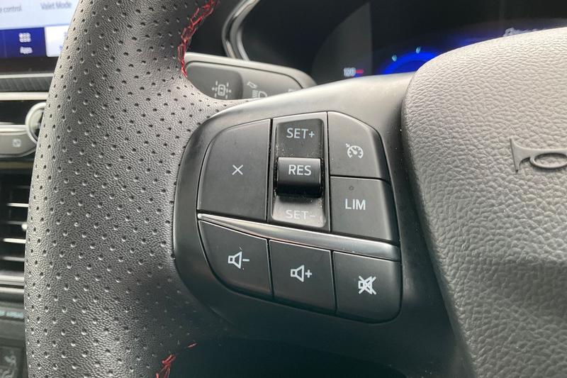 Used Ford Kuga 2022 for sale - 76196521: Photo 32