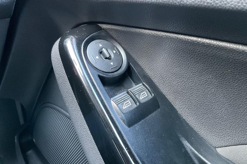 Used Ford Fiesta 2017 for sale - 77733238: Photo 16