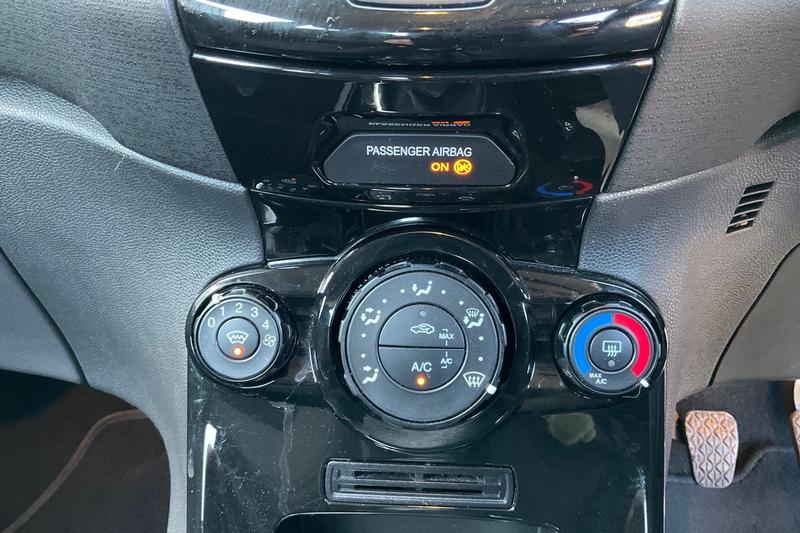 Used Ford Fiesta 2017 for sale - 77733238: Photo 26