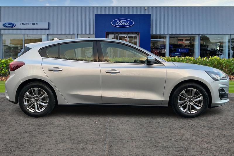 Used Ford Focus 2023 for sale - 76500639: Photo 3