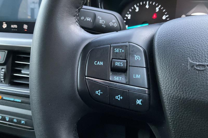 Used Ford Focus 2023 for sale - 76500639: Photo 31