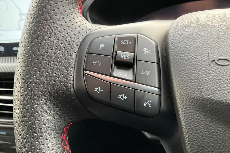 Used Ford Kuga 2025 for sale - 77117359: Photo 31