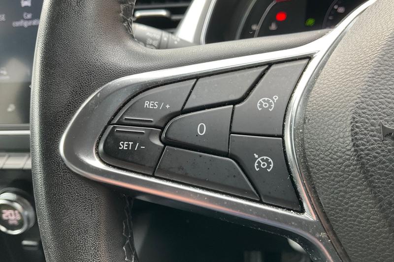 Used Renault Captur 2022 for sale - 75997457: Photo 33