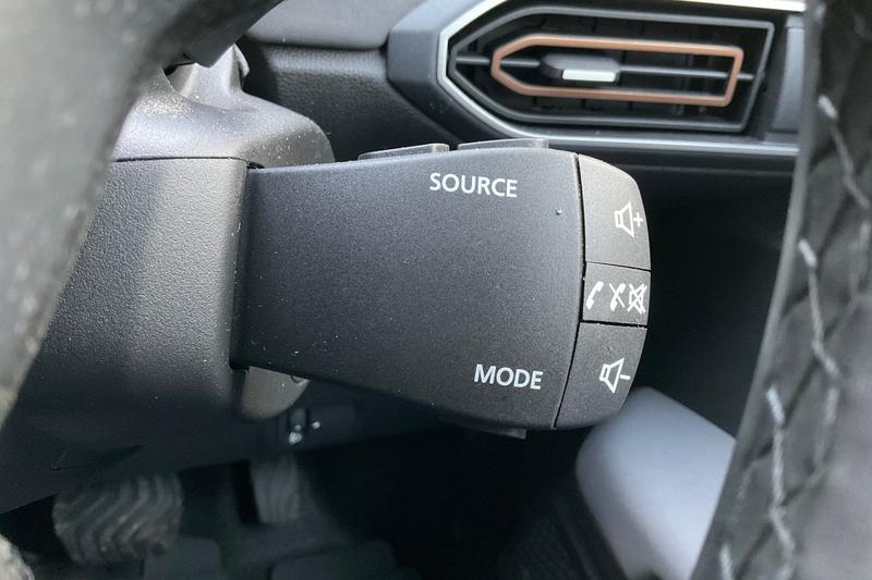 Used Dacia Jogger 2024 for sale - 76634779: Photo 32