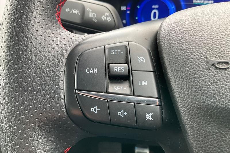 Used Ford Focus 2023 for sale - 77959238: Photo 31