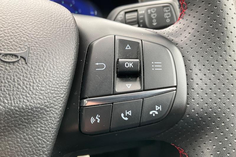 Used Ford Focus 2023 for sale - 77959238: Photo 32