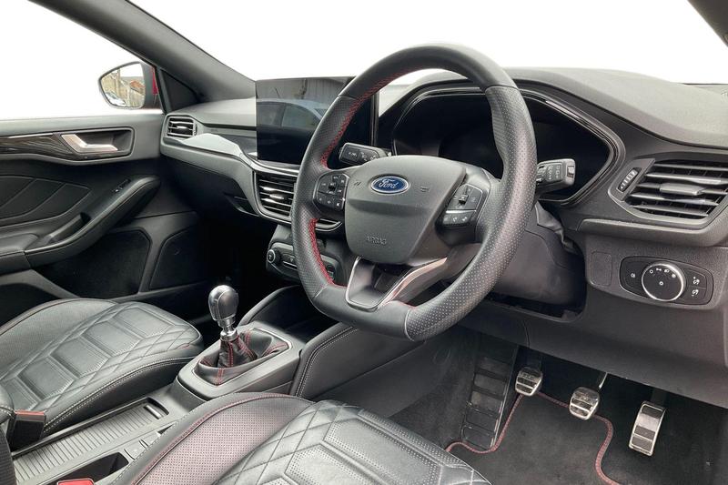 Used Ford Focus 2023 for sale - 77959238: Photo 9