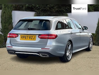 Used Mercedes-Benz E Class 2017 for sale - 76508181: Photo