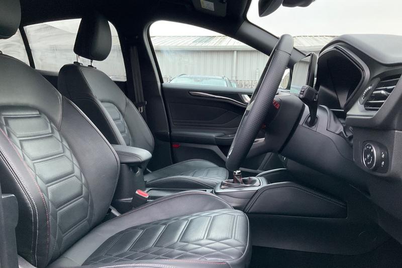 Used Ford Focus 2022 for sale - 77128199: Photo 17