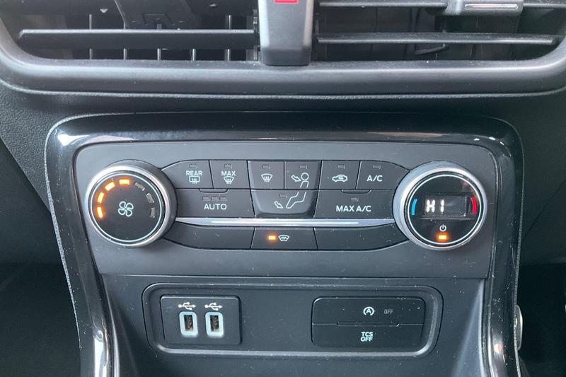 Used Ford Ecosport 2018 for sale - 77965956: Photo 28