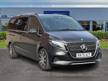 Used Mercedes-Benz V-Class 2025 for sale - 79653417: Photo