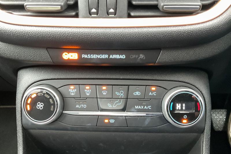 Used Ford Fiesta 2017 for sale - 77286349: Photo 28