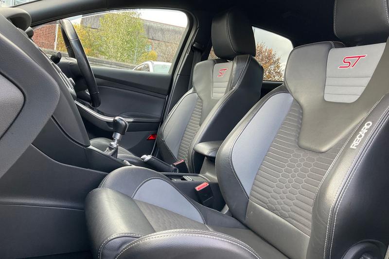 Used Ford Focus 2017 for sale - 76344453: Photo 19