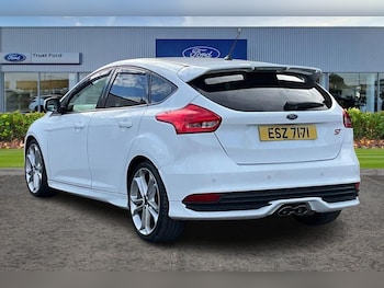 Used Ford Focus 2017 for sale - 76344453: Photo