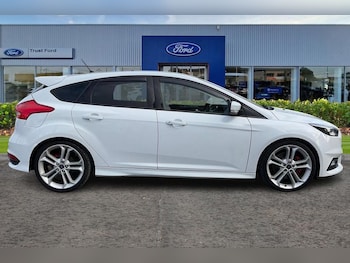 Used Ford Focus 2017 for sale - 76344453: Photo