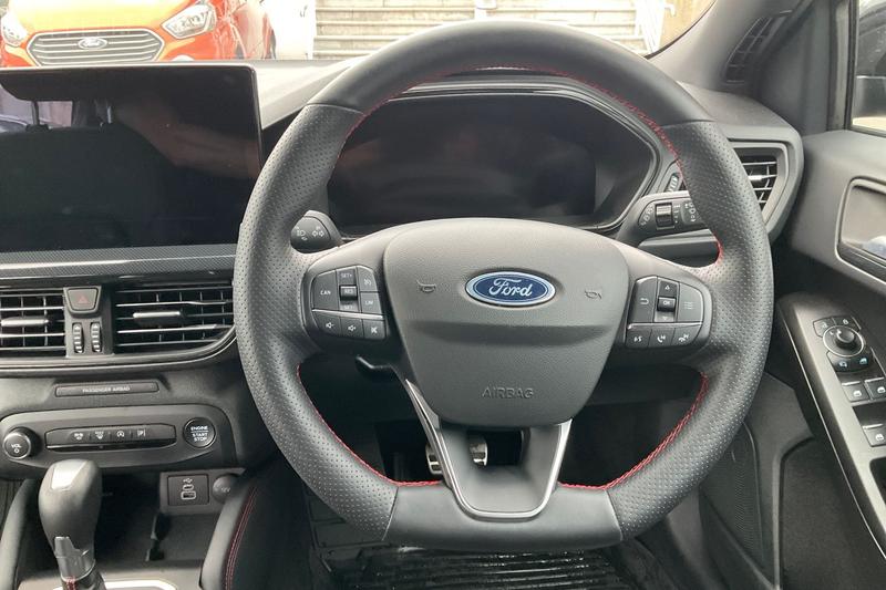 Used Ford Focus 2025 for sale - 76181116: Photo 12