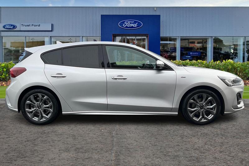 Used Ford Focus 2023 for sale - 76580777: Photo 3