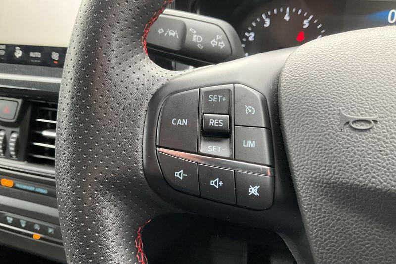 Used Ford Focus 2023 for sale - 76580777: Photo 32