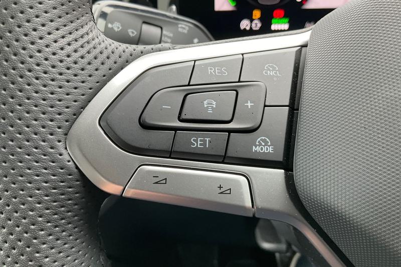 Used Volkswagen Tiguan 2024 for sale - 75751883: Photo 30