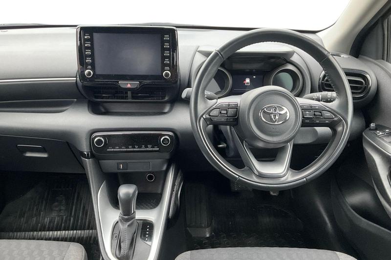 Used Toyota Yaris 2023 for sale - 77997173: Photo 11