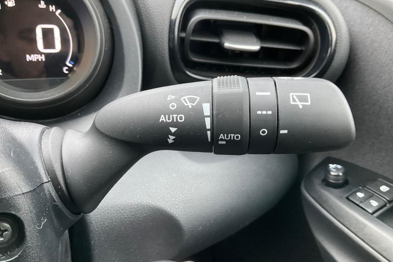 Used Toyota Yaris 2023 for sale - 77997173: Photo 15