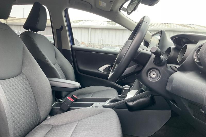 Used Toyota Yaris 2023 for sale - 77997173: Photo 17